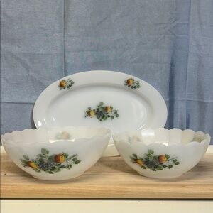 Arcopal Fruits De France  Milk Glass 2 Serving Kitchen Bowl and platter service